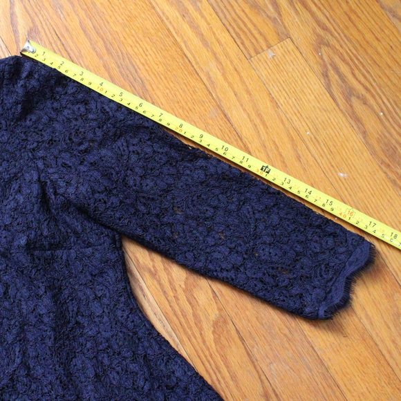 Cache Lace Dress - Picture 4 of 6